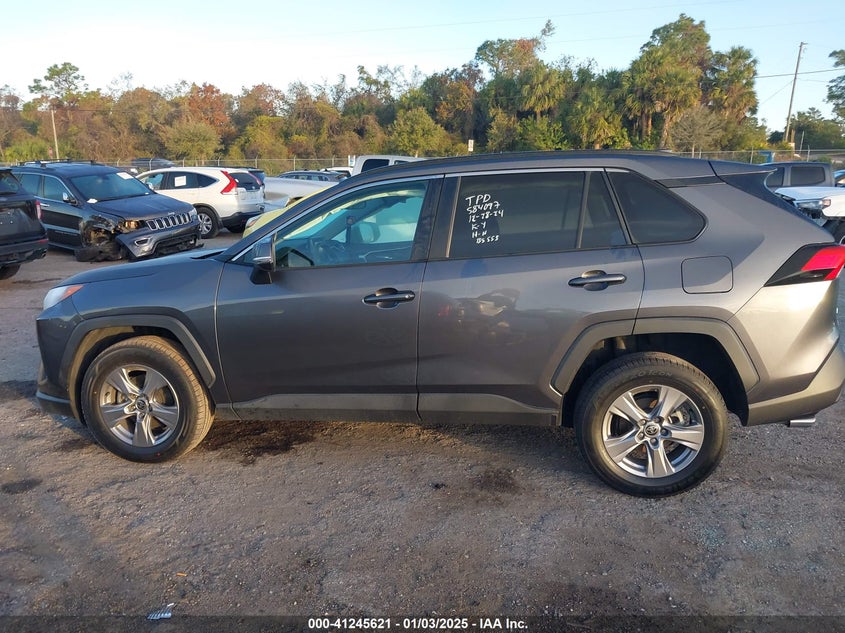2022 TOYOTA RAV4 XLE - 2T3P1RFV8NC257978