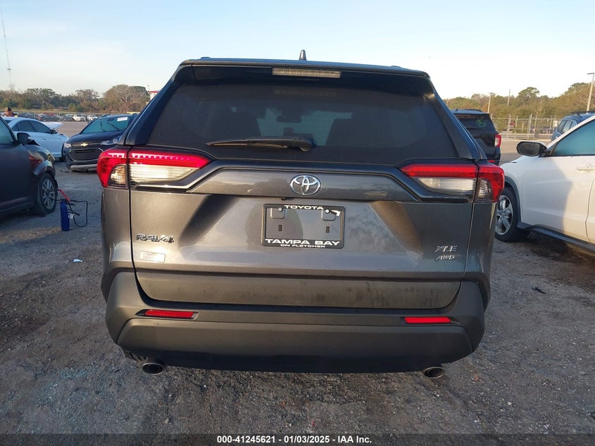 2022 TOYOTA RAV4 XLE - 2T3P1RFV8NC257978