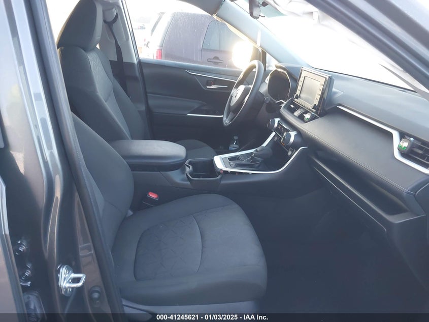 2022 TOYOTA RAV4 XLE - 2T3P1RFV8NC257978