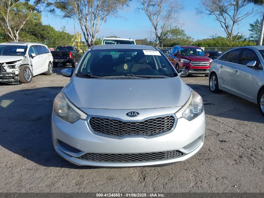 VIN KNAFK4A66G5601115 2016 KIA Forte, LX no.13