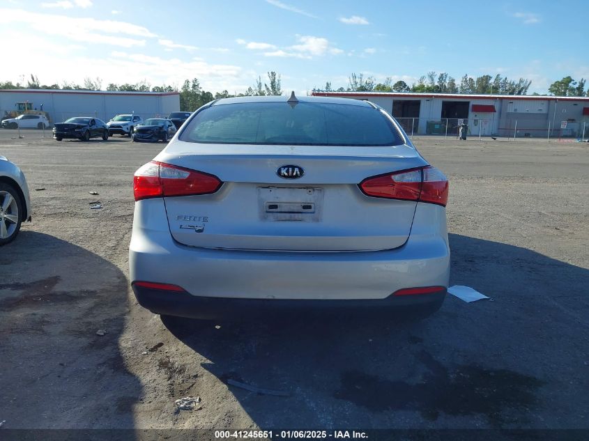 VIN KNAFK4A66G5601115 2016 KIA Forte, LX no.17