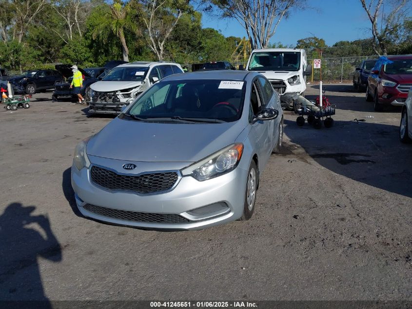 VIN KNAFK4A66G5601115 2016 KIA Forte, LX no.12