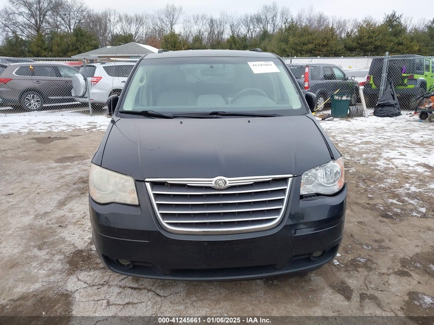 2008 CHRYSLER TOWN & COUNTRY VIN: 2A8HR54P68R736268