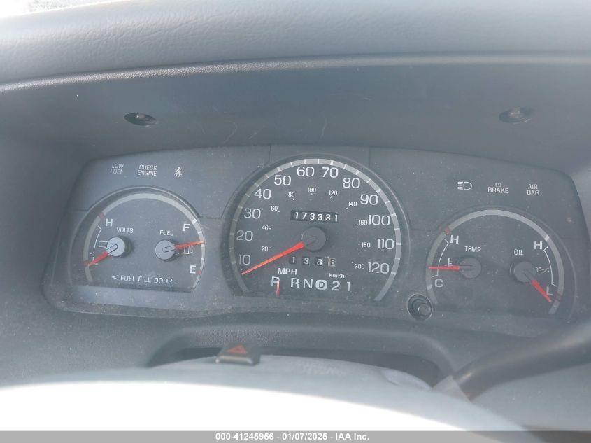 1998 Ford Crown Victoria VIN: 2FASP73W0WX191188 Lot: 41245956