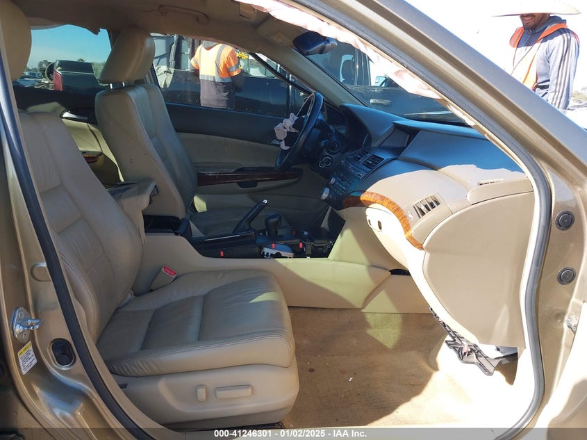 2009 HONDA ACCORD VIN: 1HGCP36849A027783