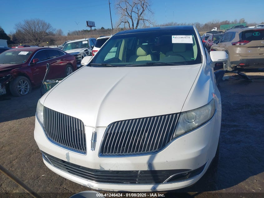 2014 LINCOLN MKT - 2LMHJ5AT9EBL52165