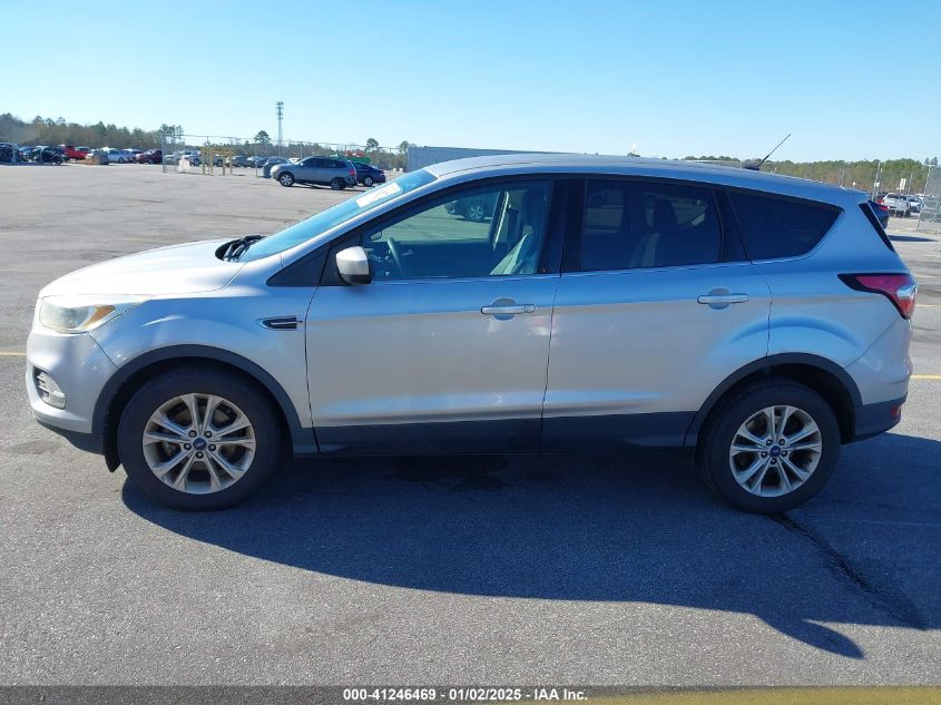 VIN 1FMCU0GD7HUC42682 2017 Ford Escape, SE no.14