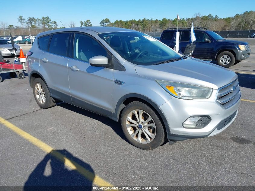 VIN 1FMCU0GD7HUC42682 2017 Ford Escape, SE no.1