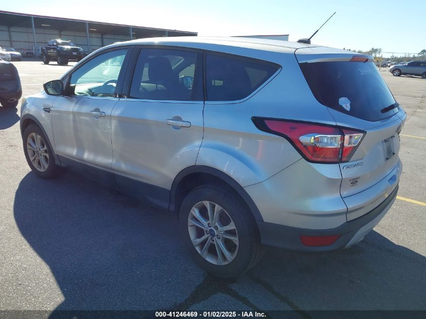 VIN 1FMCU0GD7HUC42682 2017 Ford Escape, SE no.3