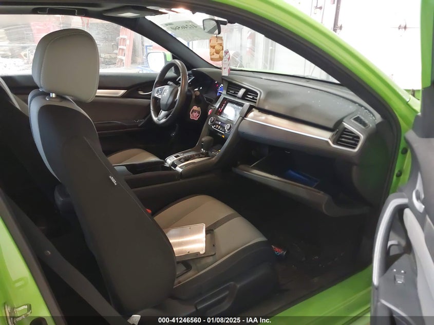 2016 HONDA CIVIC VIN: 2HGFC4B05GH305636