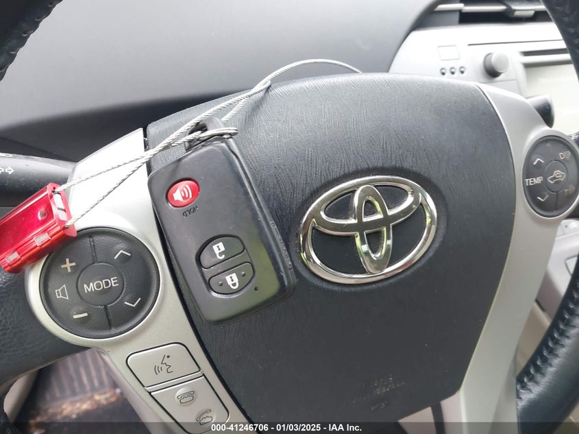 2013 TOYOTA PRIUS VIN: JTDKN3DU3D1733345