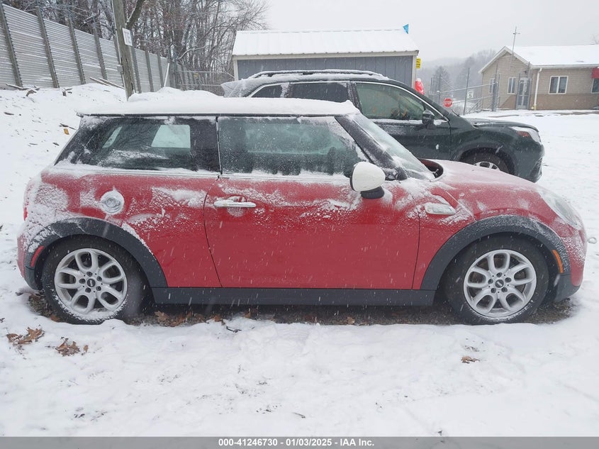2016 MINI HARDTOP VIN: WMWXP7C54G2C61107