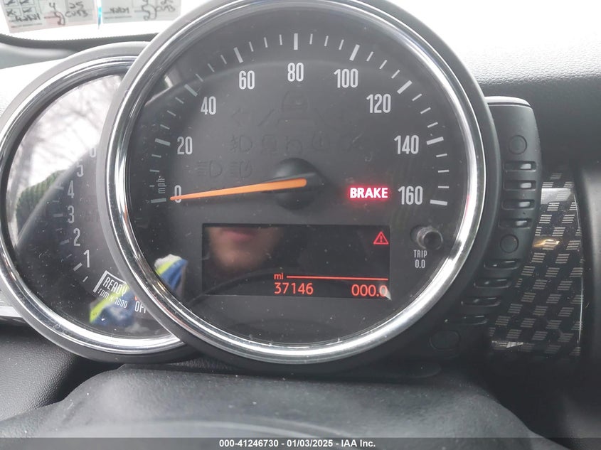 2016 MINI HARDTOP VIN: WMWXP7C54G2C61107