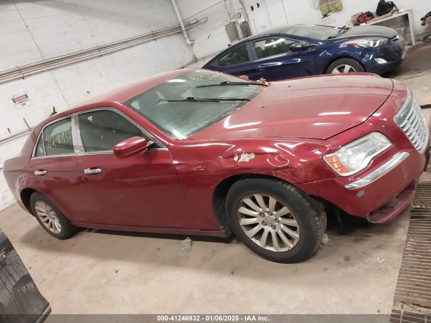 VIN 2C3CCAAG2DH551090 2013 CHRYSLER 300 no.13