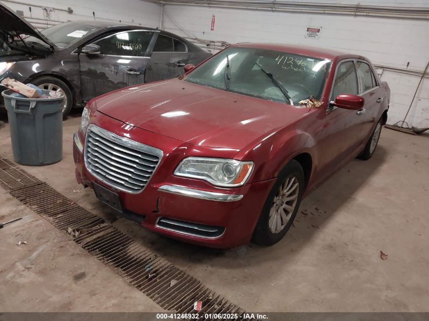 VIN 2C3CCAAG2DH551090 2013 CHRYSLER 300 no.2