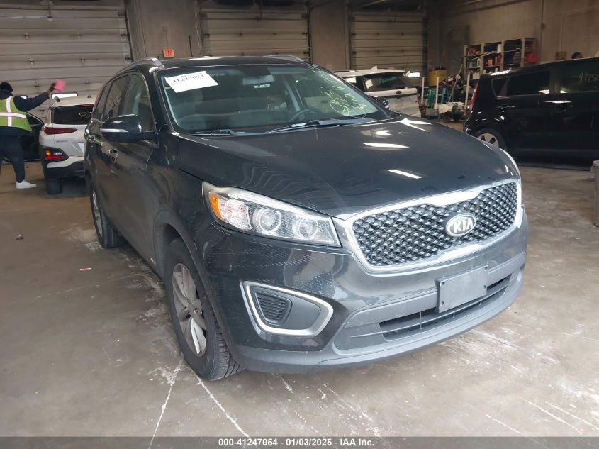 VIN 5XYPGDA57HG191255 2017 KIA SORENTO no.1