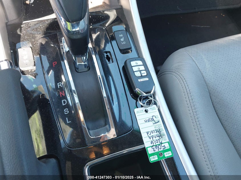 2016 HONDA ACCORD VIN: 1HGCR2F93GA061725
