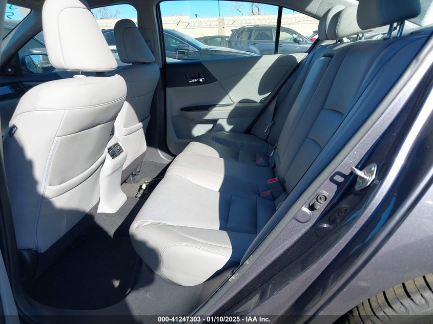 2016 HONDA ACCORD VIN: 1HGCR2F93GA061725