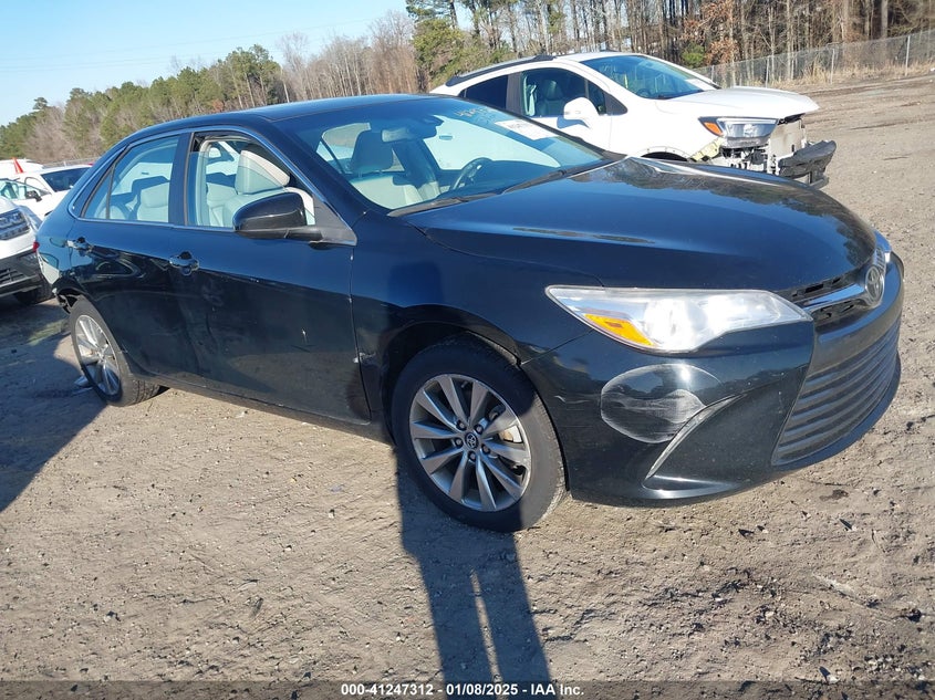 TOYOTA CAMRY XLE 2017