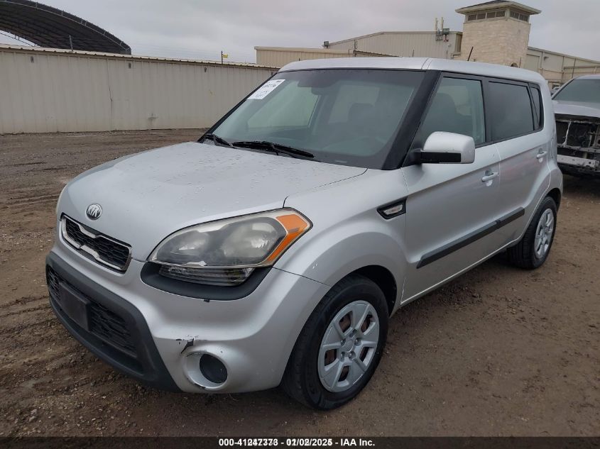 VIN KNDJT2A56D7495383 2013 KIA SOUL no.2