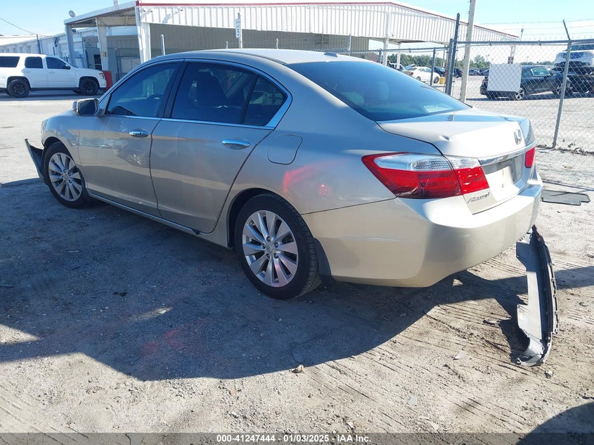 2013 HONDA ACCORD VIN: 1HGCR2F88DA237932