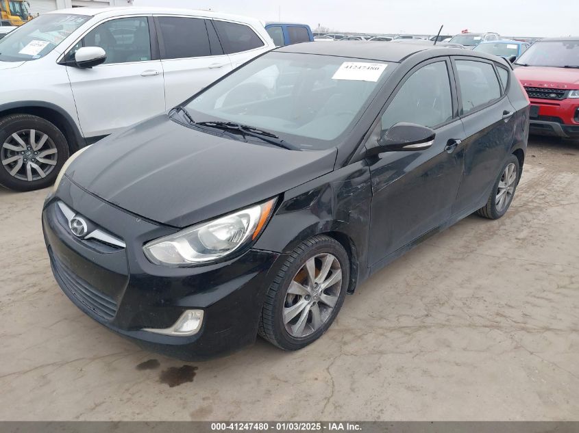 VIN KMHCU5AE3DU078033 2013 HYUNDAI ACCENT no.2