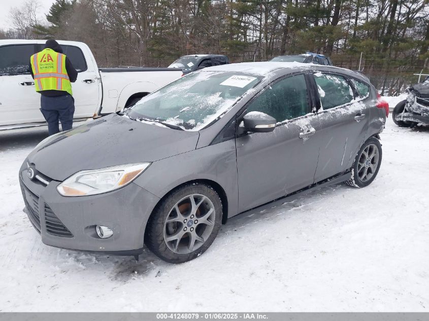 VIN 1FADP3K29EL251060 2014 FORD FOCUS no.2