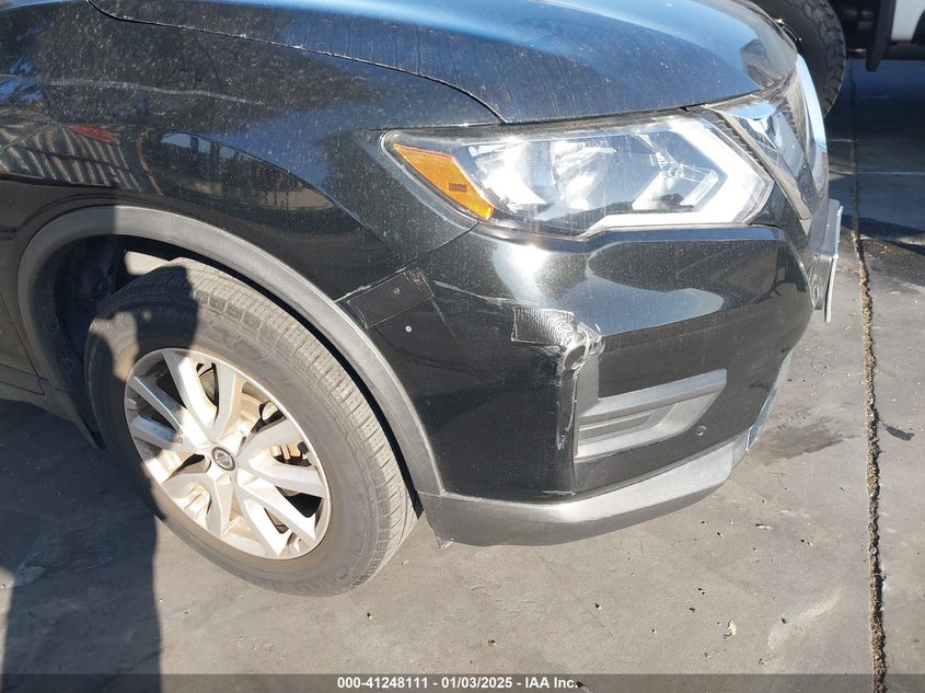 2017 NISSAN ROGUE SV - KNMAT2MT0HP612326