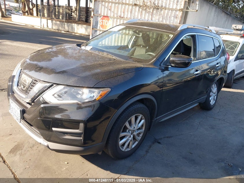 2017 NISSAN ROGUE SV - KNMAT2MT0HP612326