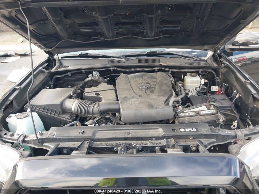 2019 TOYOTA TACOMA VIN: 5TFCZ5AN5KX193668