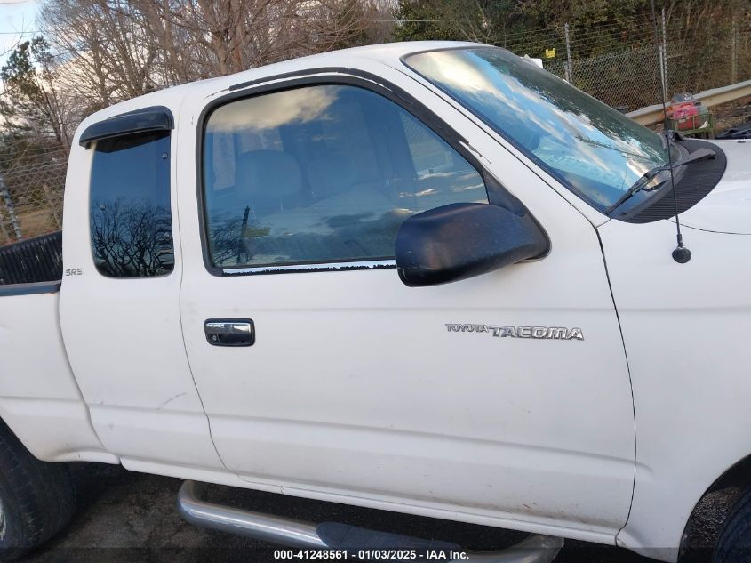 2000 Toyota Tacoma Base V6 VIN: 4TAWN72NXYZ675936 Lot: 41248561