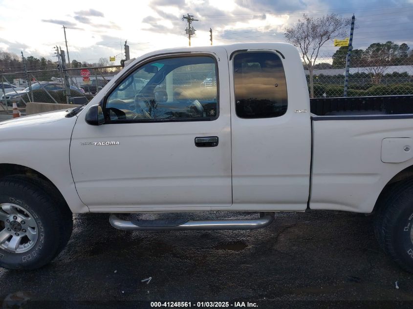 2000 Toyota Tacoma Base V6 VIN: 4TAWN72NXYZ675936 Lot: 41248561