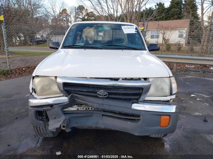 2000 Toyota Tacoma Base V6 VIN: 4TAWN72NXYZ675936 Lot: 41248561