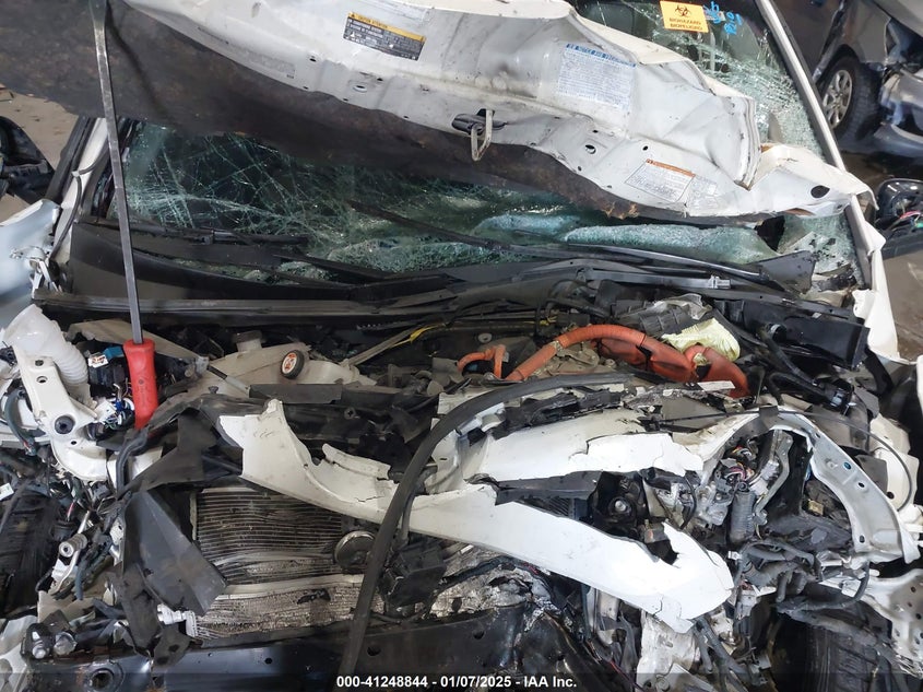 2018 TOYOTA RAV4 HYBRID LIMITED - JTMDJREV3JD163520