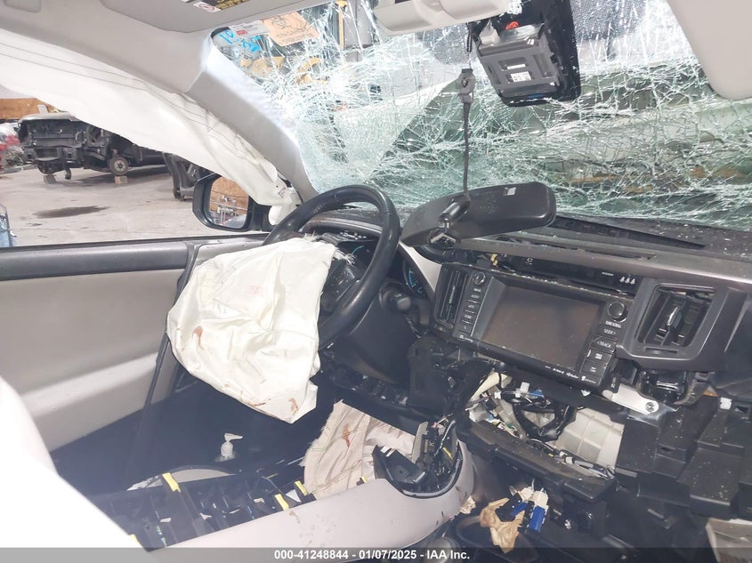 2018 TOYOTA RAV4 HYBRID LIMITED - JTMDJREV3JD163520