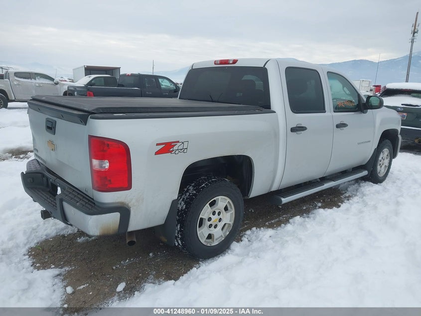 2011 CHEVROLET SILVERADO 1500 VIN: 3GCPKSE39BG157905