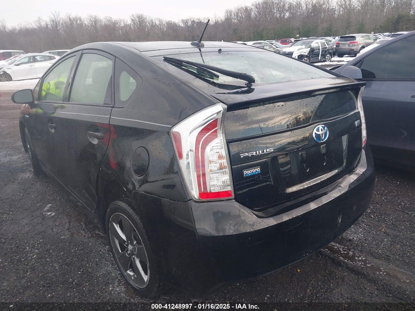 Vin: jtdkn3du0d1661164, lot: 41739343, toyota prius three se 20133