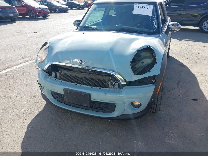 2013 Mini Cooper Cooper VIN: WMWSU3C58DT546133 Lot: 41249425