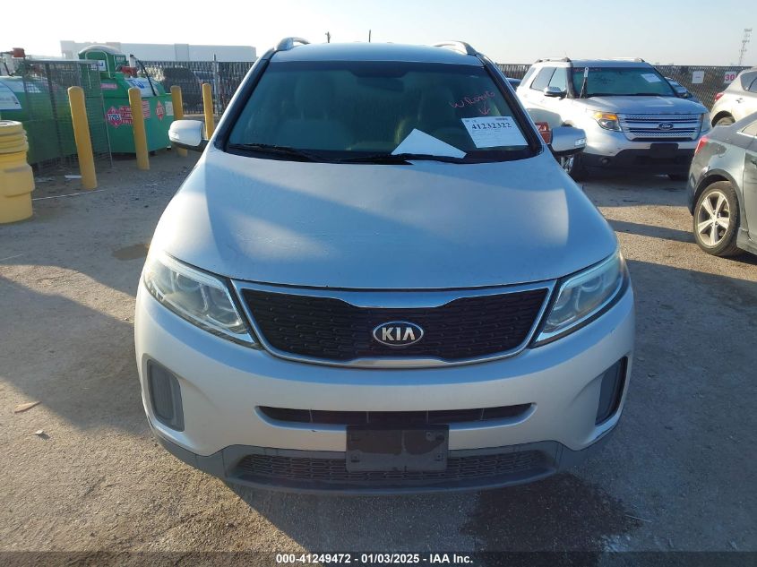 VIN 5XYKTDA74FG602194 2015 KIA SORENTO no.12