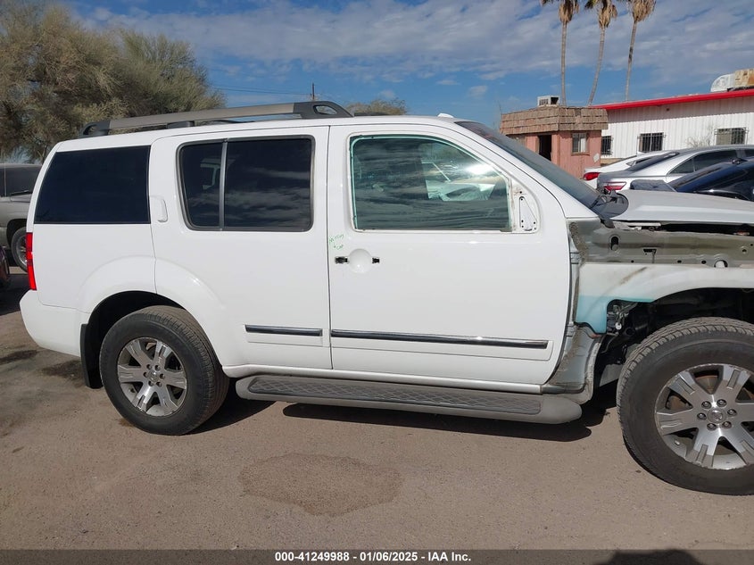2011 NISSAN PATHFINDER VIN: 5N1AR1NB8BC621588