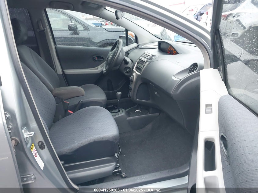 2009 TOYOTA YARIS VIN: JTDKT903195231410