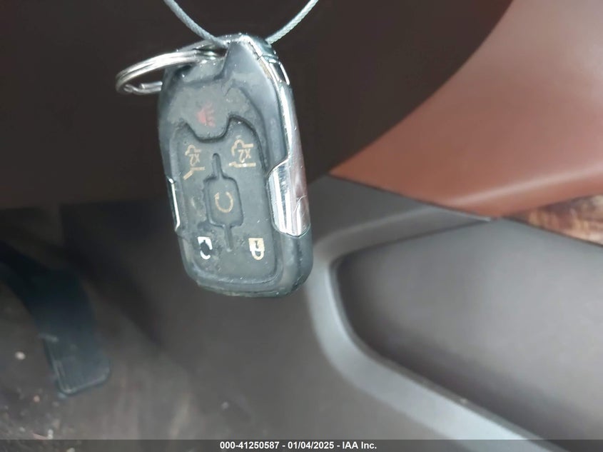 2015 CHEVROLET TAHOE LTZ - 1GNSCCKC5FR140744