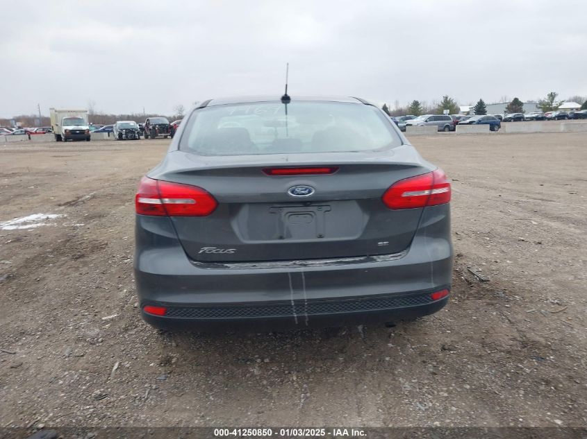 VIN 1FADP3F20JL258810 2018 FORD FOCUS no.16