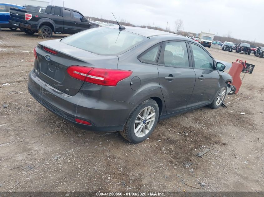 VIN 1FADP3F20JL258810 2018 FORD FOCUS no.4