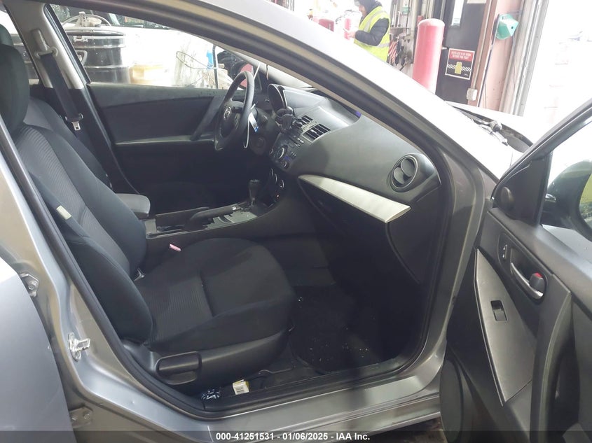 2013 MAZDA MAZDA3 VIN: JM1BL1L71D1720308