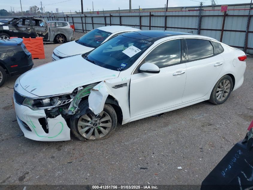 VIN 5XXGU4L34JG209872 2018 KIA OPTIMA no.2