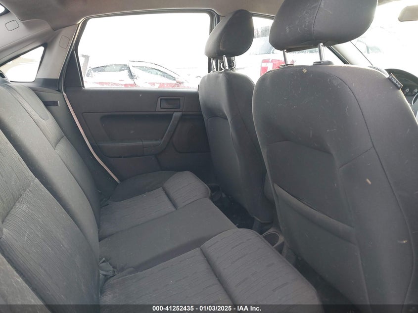 2008 FORD FOCUS VIN: 1FAHP35N08W262992
