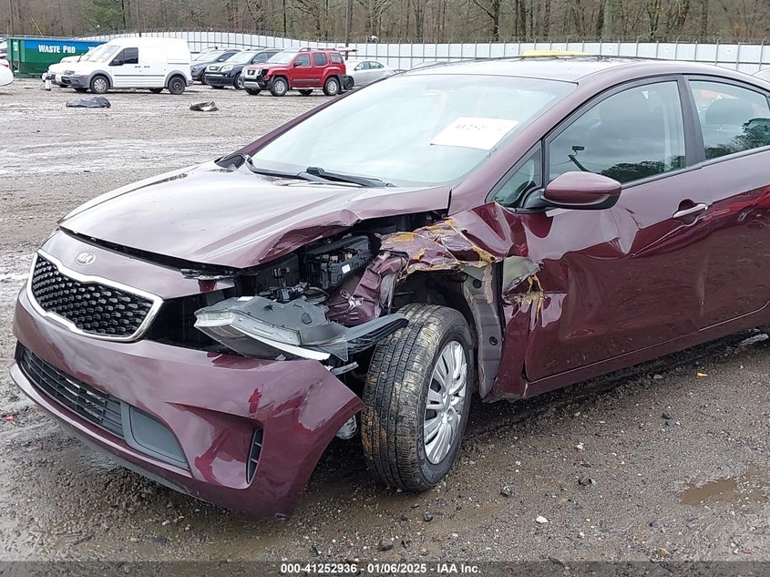 2018 KIA FORTE VIN: 3KPFK4A78JE273851