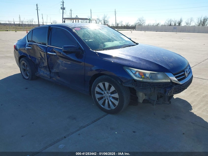 2013 HONDA ACCORD VIN: 1HGCR3F88DA038093