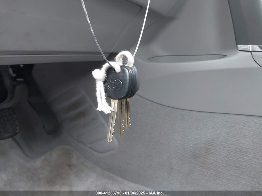 2010 TOYOTA CAMRY VIN: 4T1BF3EK7AU505543